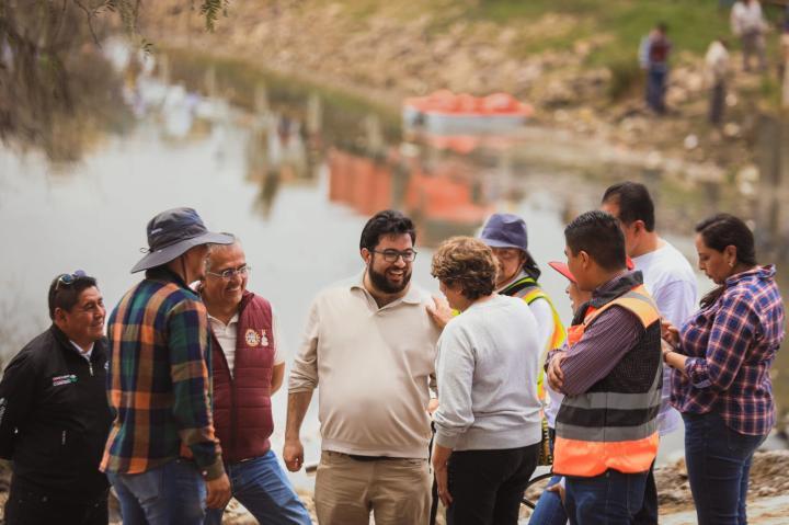 Encabezan Alcalde Isaac Montoya y la Gobernadora Delfina Gómez mega jornada de limpieza en la Presa Los Cuartos