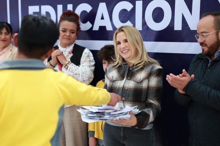 Avanza el mantenimiento en las escuelas de Huixquilucan con “Acción por la Educación”