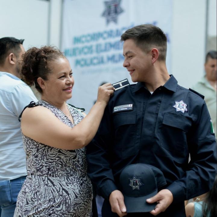 Gobierno de Pedro Rodríguez sigue creciendo en seguridad: se integra una nueva generación de policías con valor y compromiso